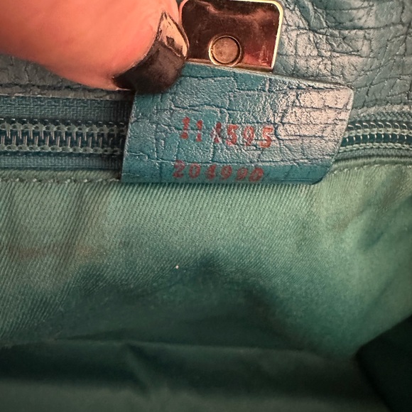 Gucci tote - Picture 8 of 17